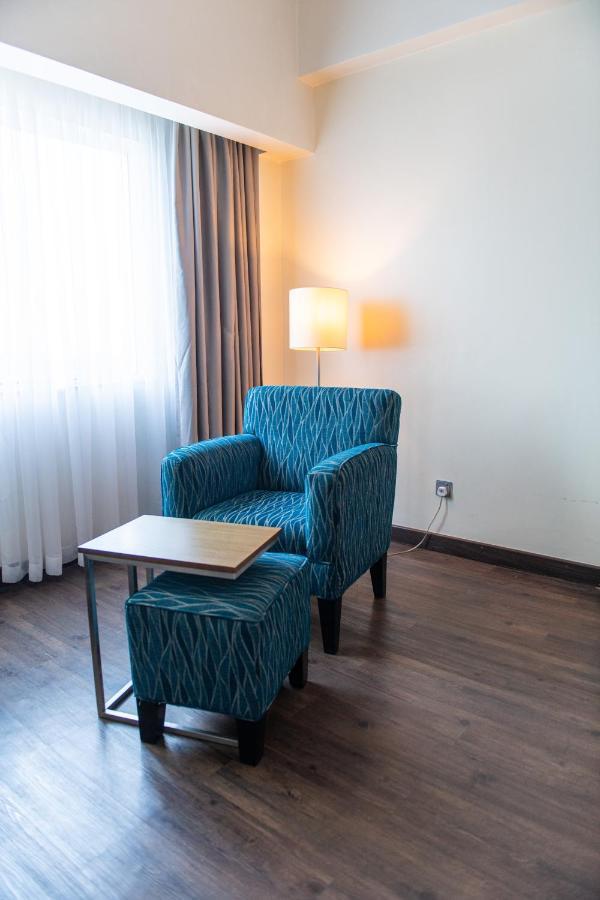 Acacia Premier Hotel Kisumu Bagian luar foto